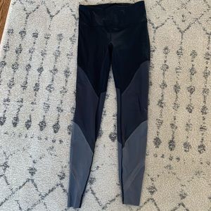 Like new full length leggings.